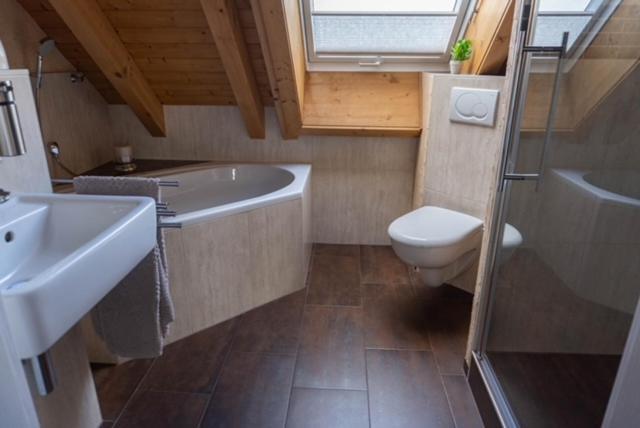 Ferienwohnung Brossmann Eltville am Rhein ภายนอก รูปภาพ